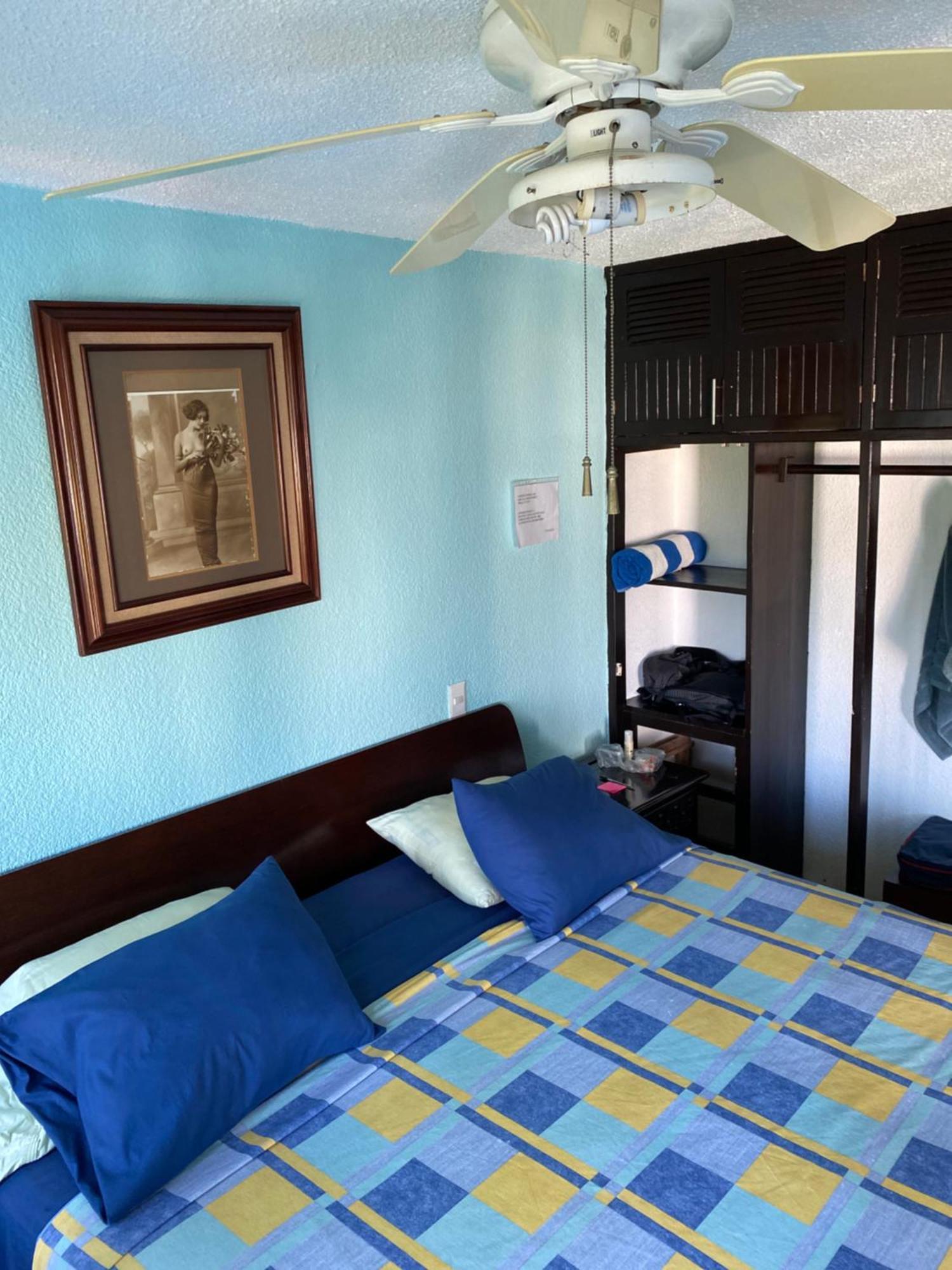 Front Beach Private Room With Shared Bathroom Cancún Extérieur photo
